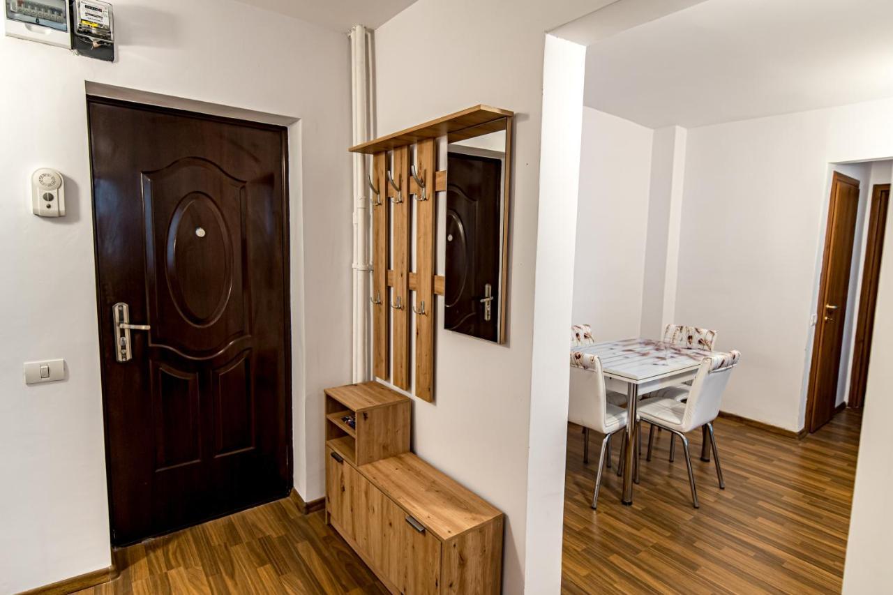 Apartament 3 Camere Royal Brasov Ngoại thất bức ảnh
